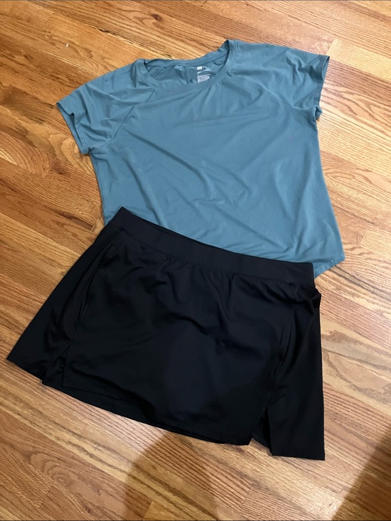 all in motion Pants - all in motion Black Athletic Skort and Soft Teal Tee Sz XL EUC
